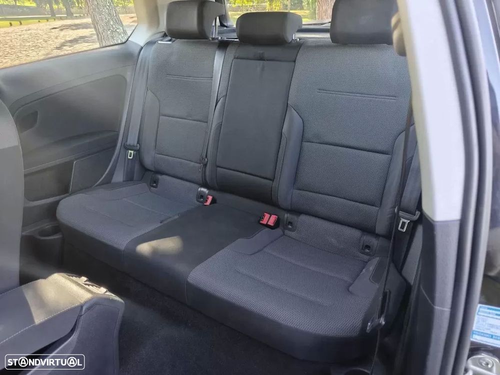 VW Golf 1.6 TDi Trendline BlueMotion - 15