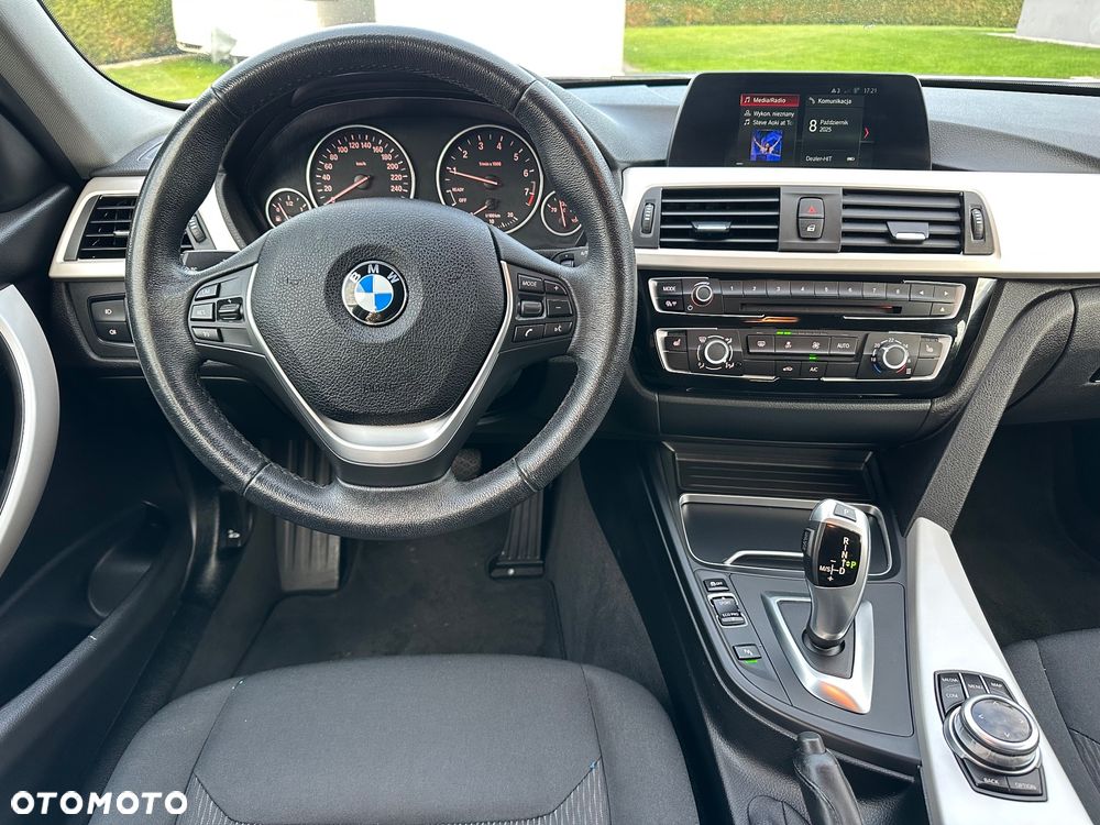 BMW Seria 3 318i Advantage - 17