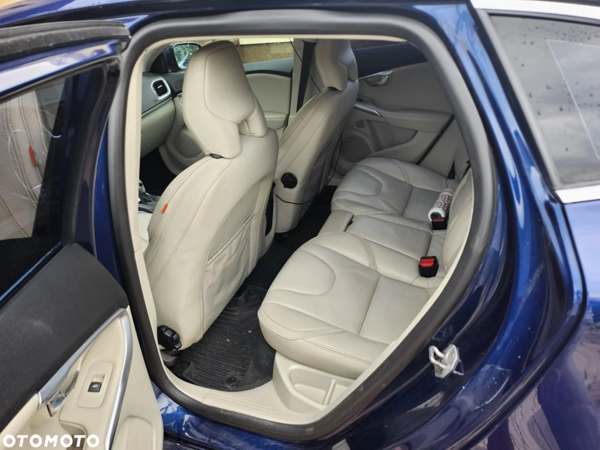 Volvo V40 D4 Drive-E Ocean Race - 15
