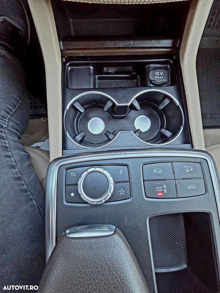 Mercedes-Benz ML - 12