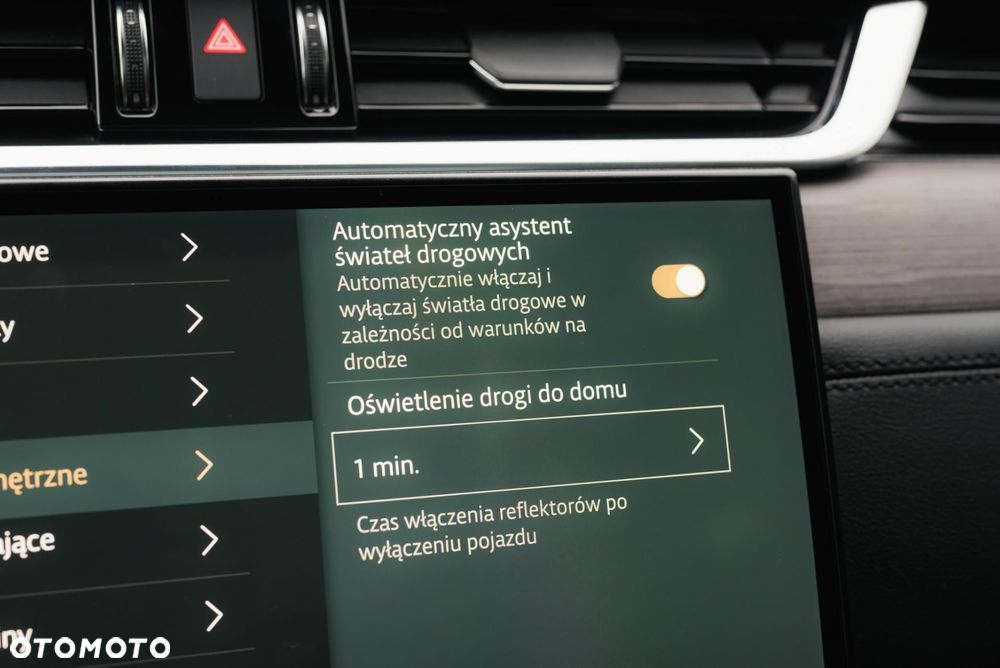 Jaguar F-Pace 2.0 D200 mHEV AWD SE - 23