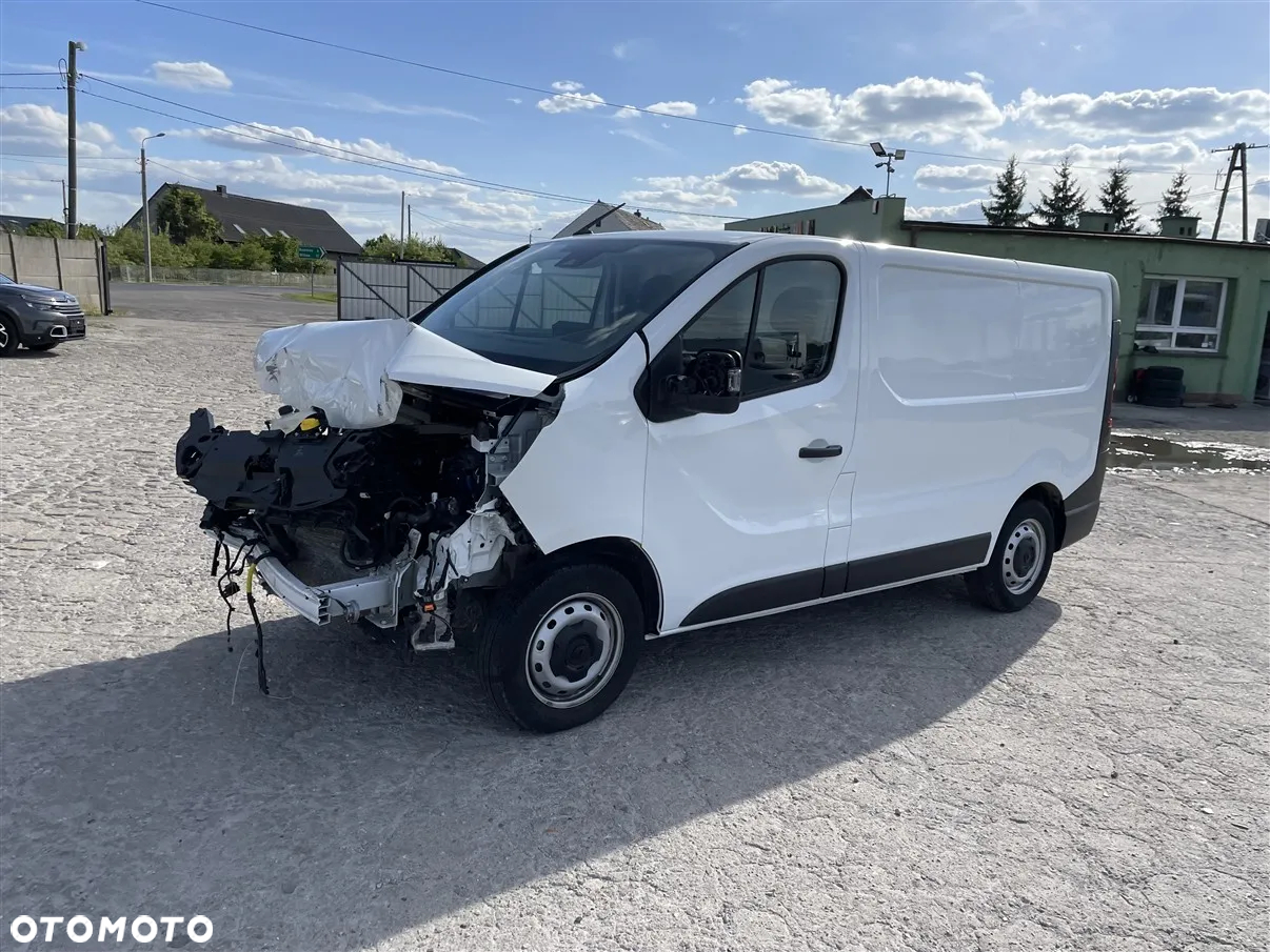 Renault TRAFIC - 2