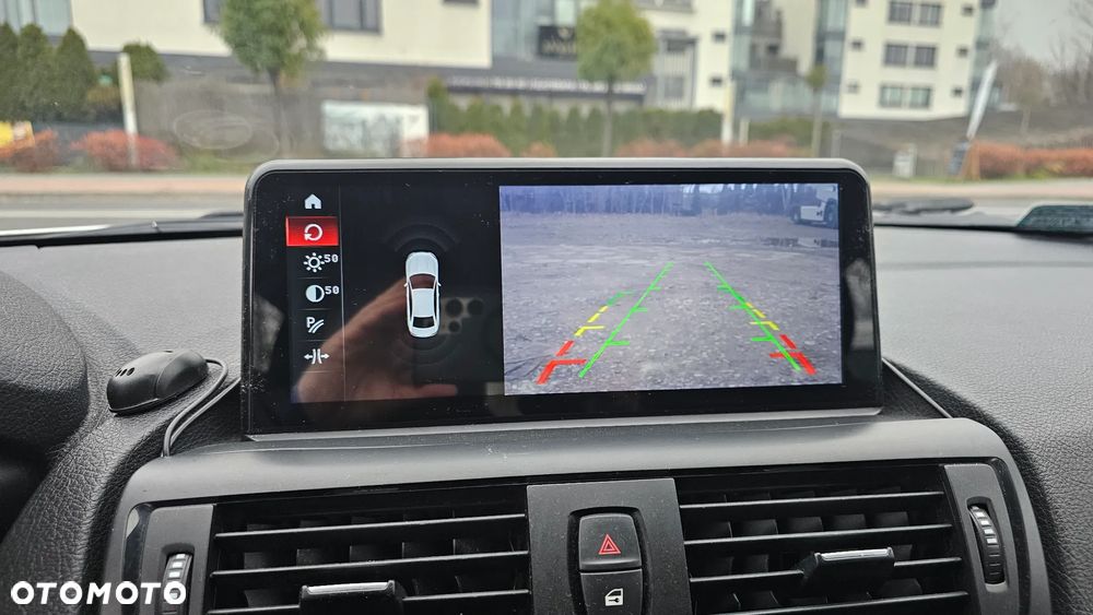 BMW Seria 1 116d EfficientDynamics Sport Line - 9