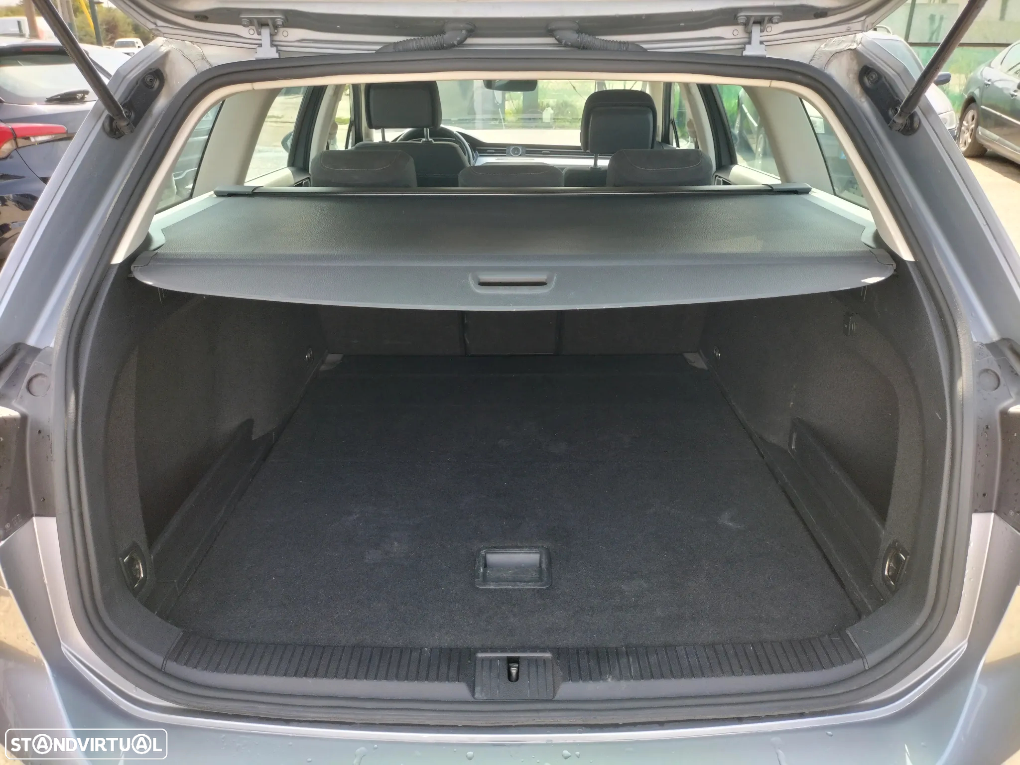 VW Passat Variant 2.0 TDi (BlueMotion ) Comfortline - 15