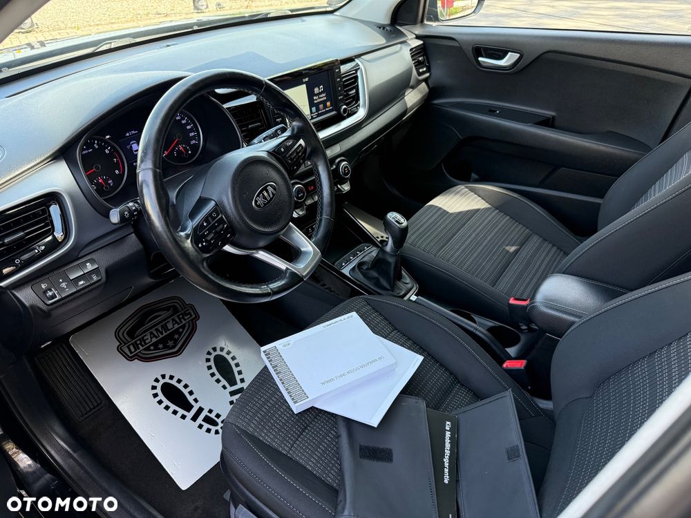 Kia Stonic - 33