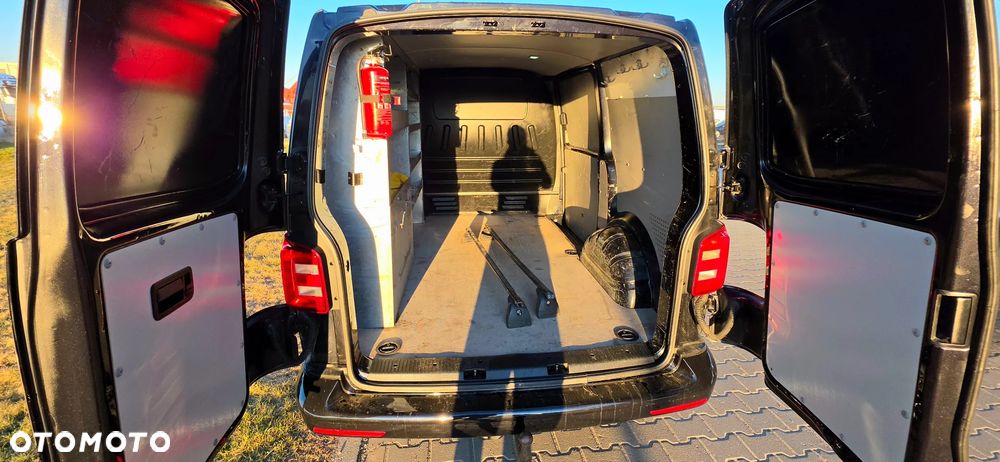 Volkswagen Transporter - 7