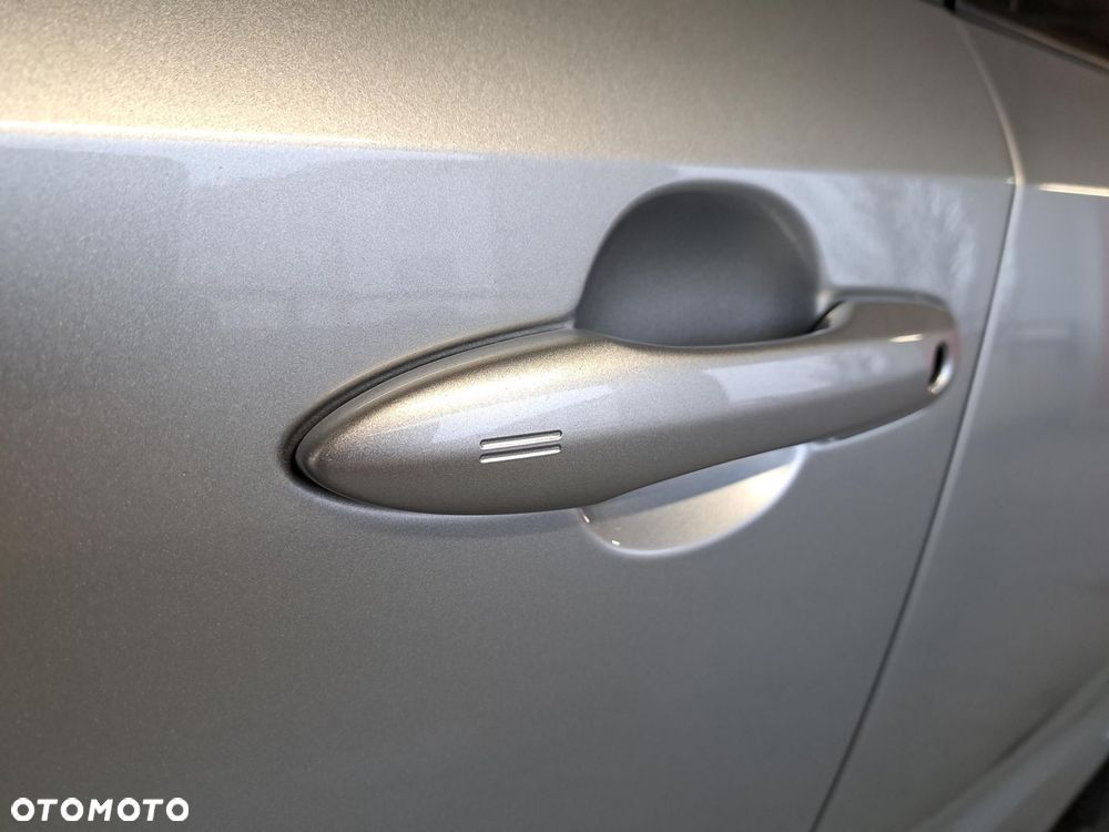 Toyota Corolla 1.8 Hybrid Style - 33