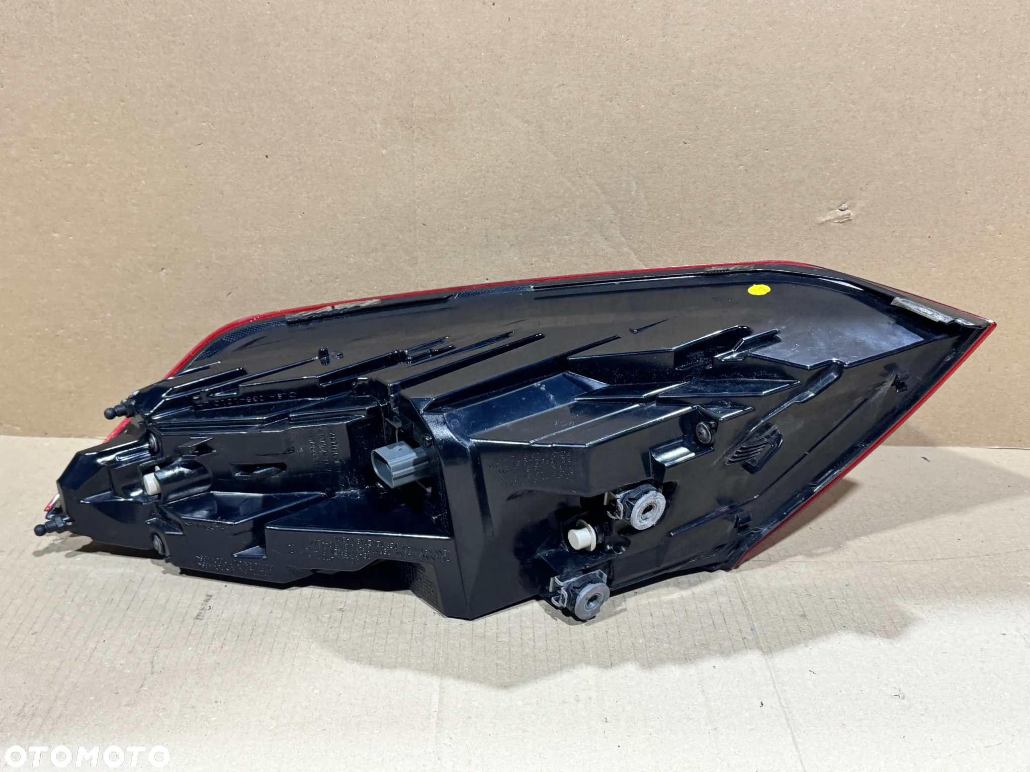 AUDI TT 8S LAMPA TYLNA LEWA LED USA 8S0945095C - 2