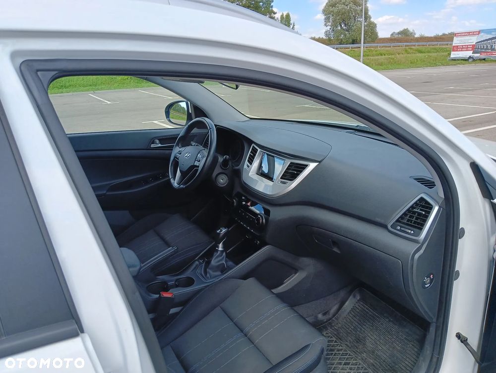 Hyundai Tucson 1.6 T-GDI Comfort 2WD - 16