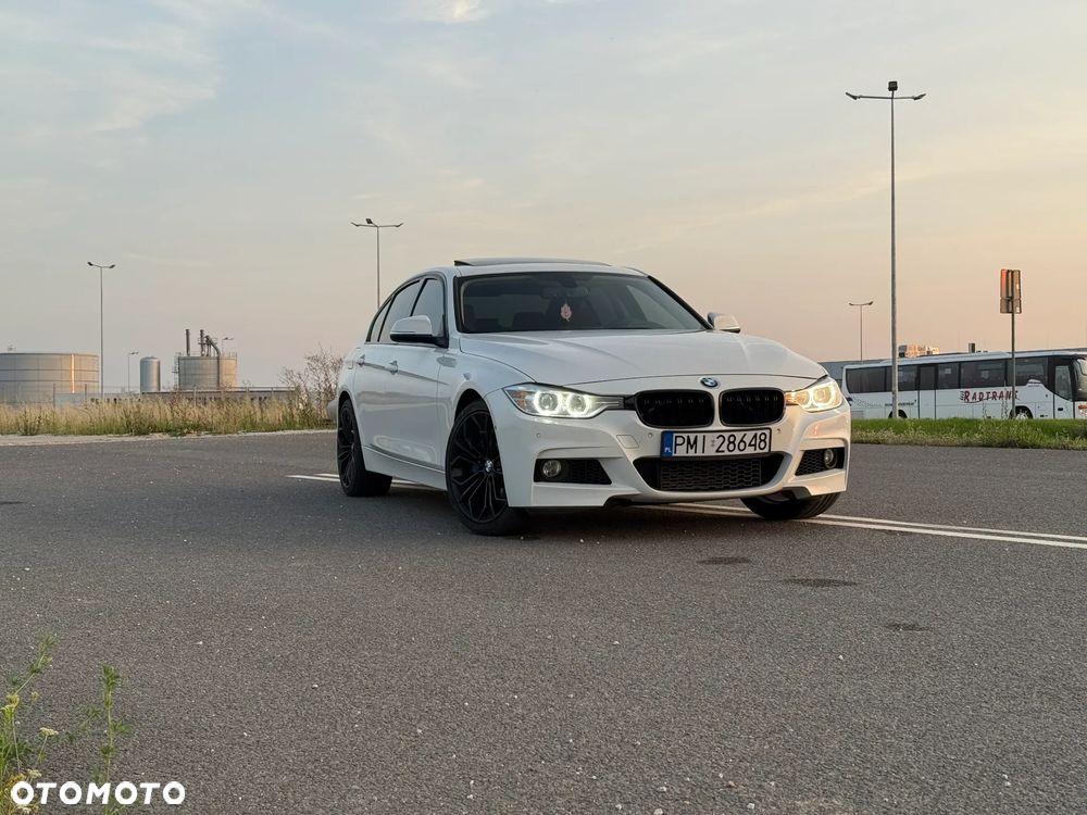 BMW Seria 3 335i xDrive Luxury Line - 11