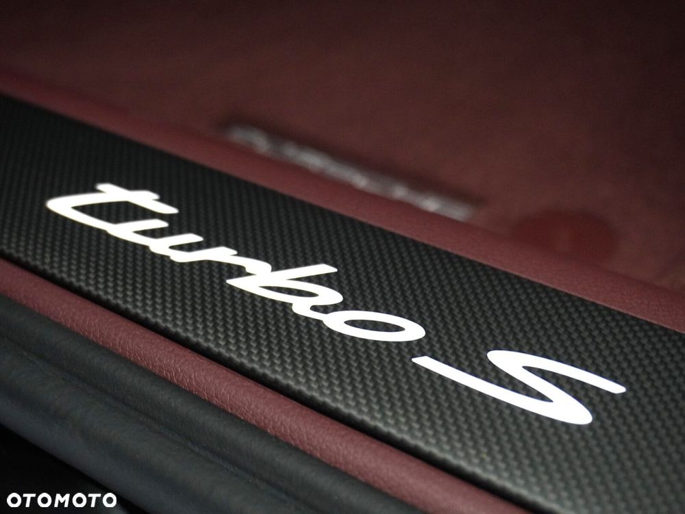 Porsche Panamera Turbo S E-Hybrid PHEV - 27