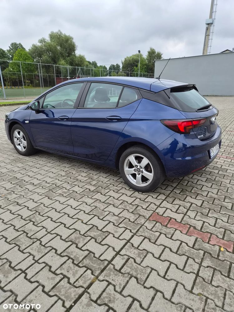 Opel Astra 1.2 T Edition S&S - 9