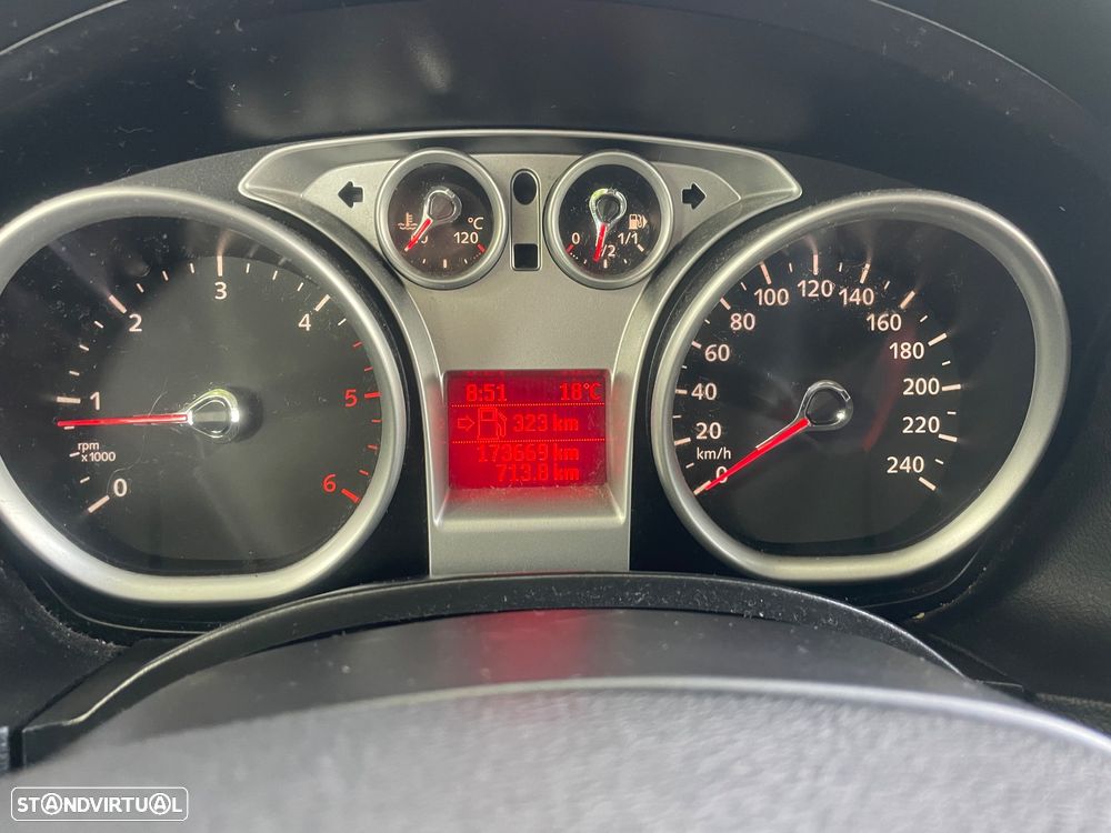 Ford Focus SW 1.6 TDCi Titanium - 10