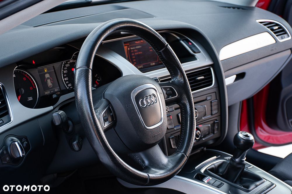 Audi A4 Avant 2.0 TDI DPF quattro Ambition - 20