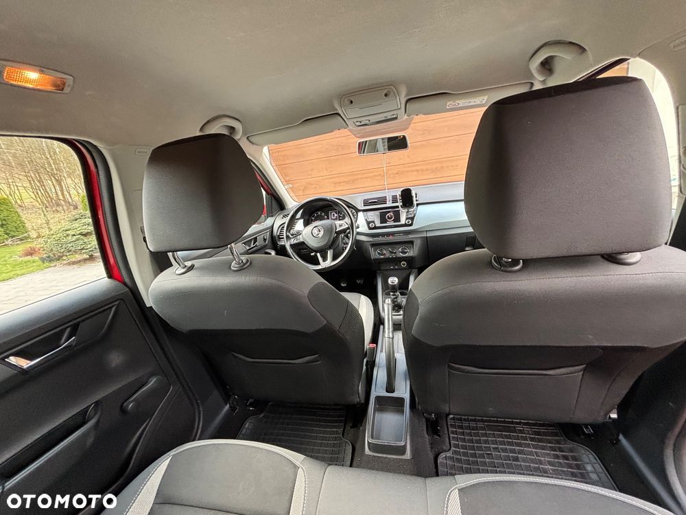 Skoda Fabia 2018 photo 3