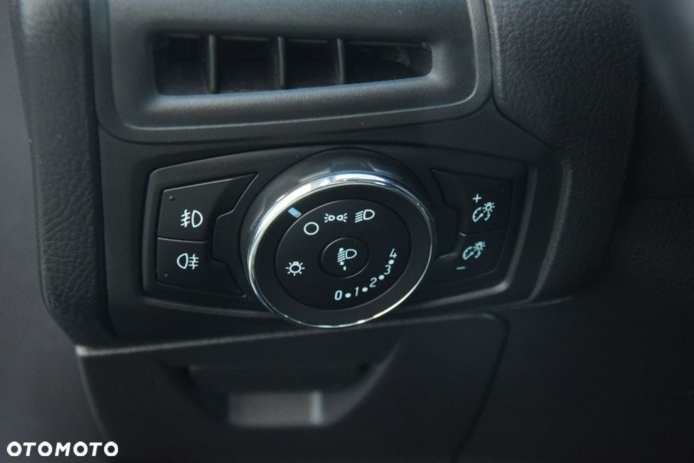 Ford Focus 1.6 TDCi DPF Start-Stopp-System SYNC Edition - 32