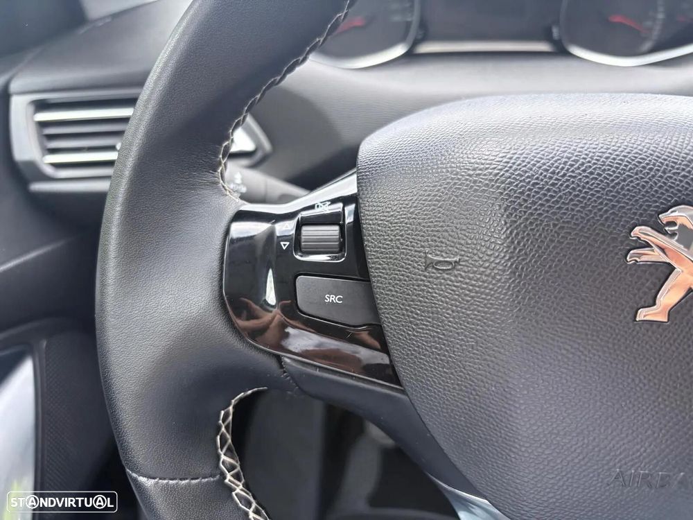 Peugeot 308 SW 1.2 PureTech Style - 36