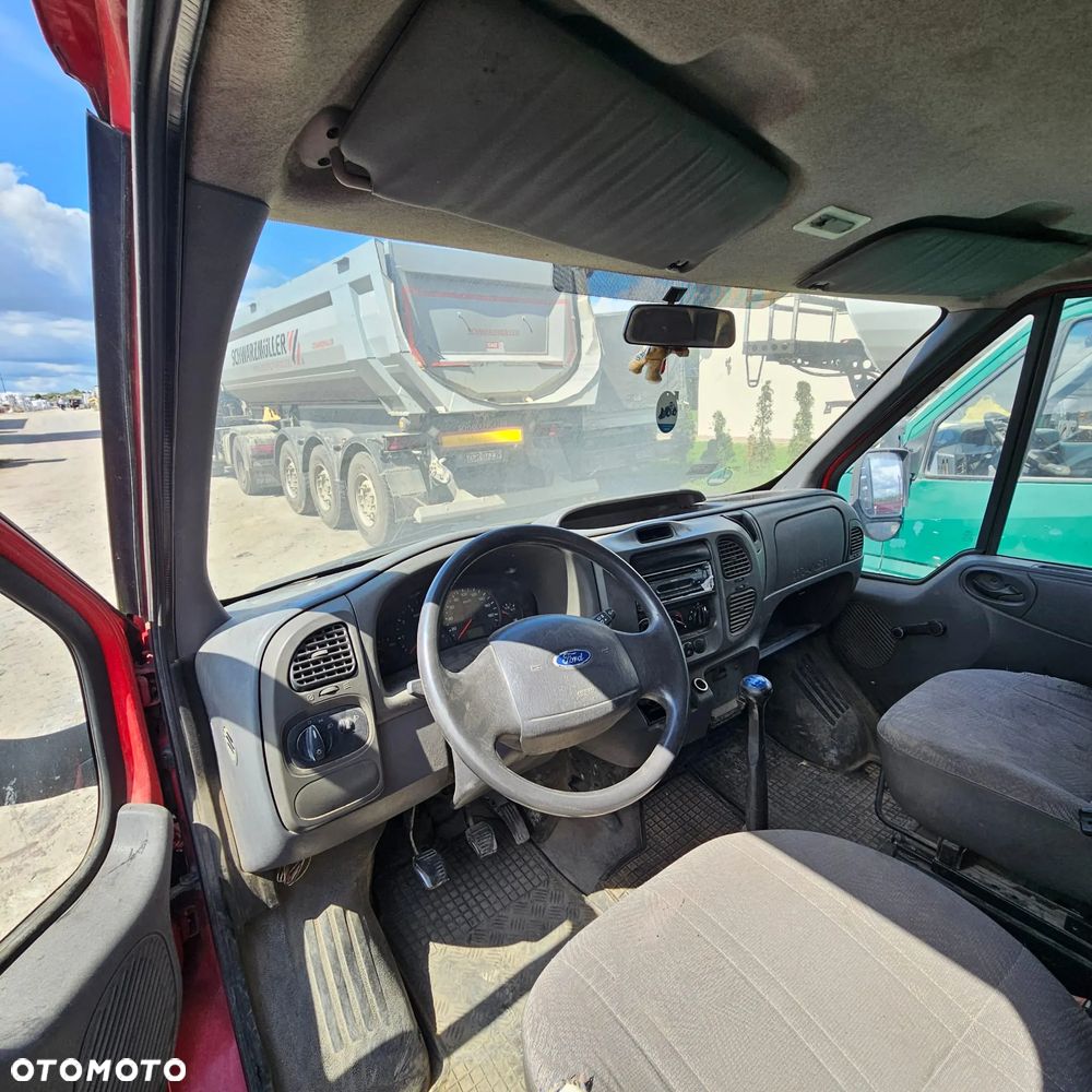 Ford Transit - 4
