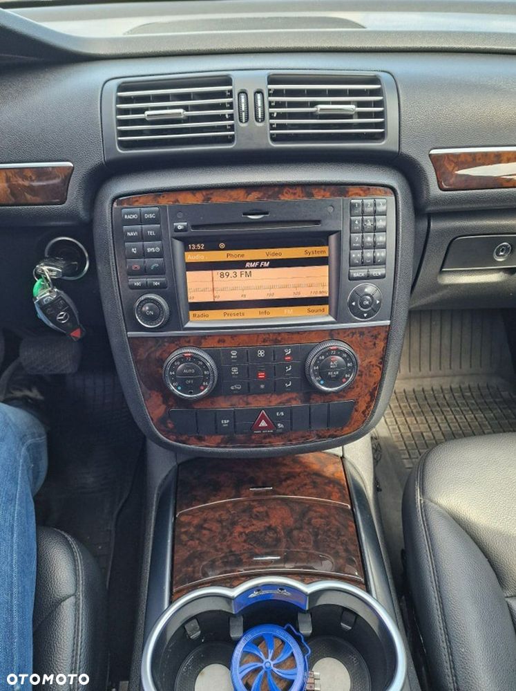 Mercedes-Benz Klasa R 350 CDI L DPF 4Matic 7G-TRONIC - 19