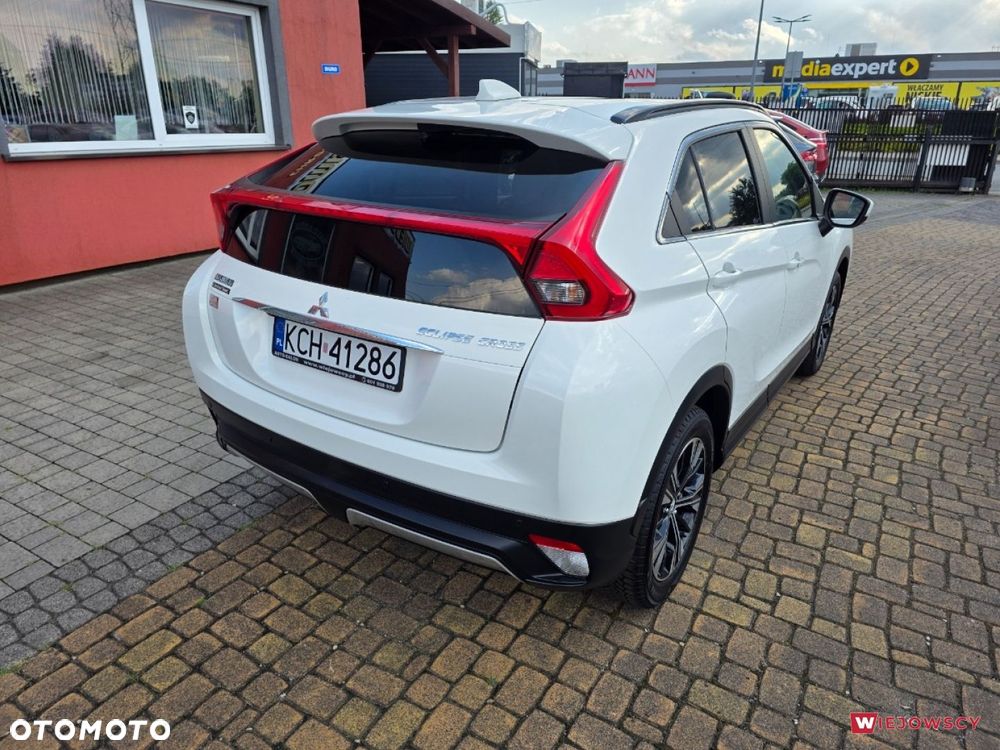 Mitsubishi Eclipse Cross - 10