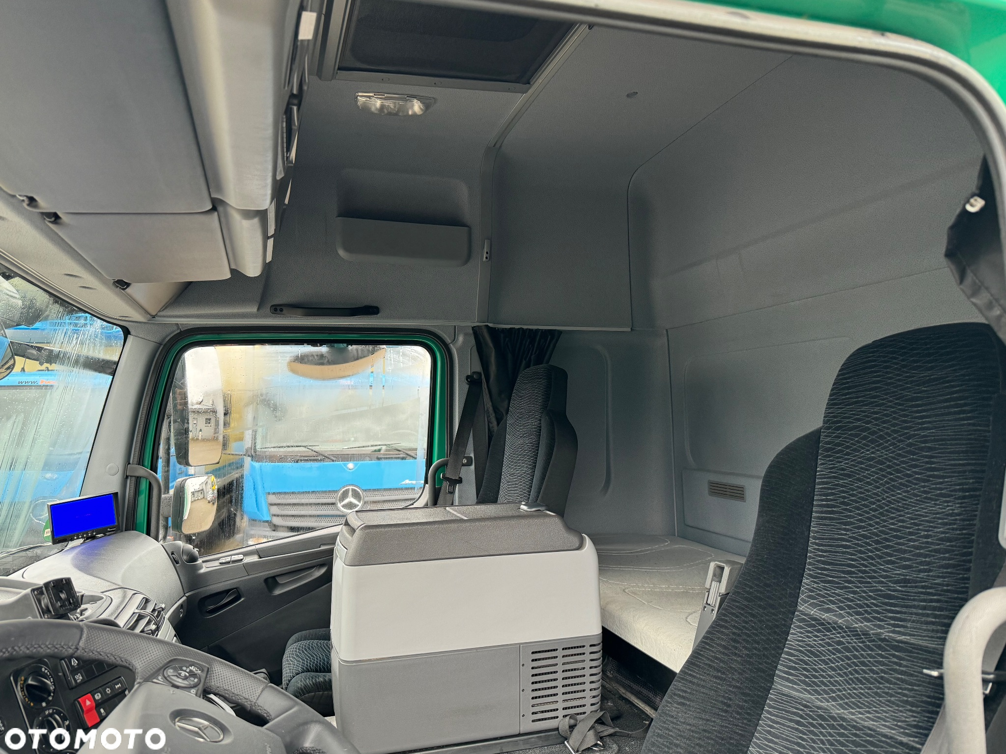 Mercedes-Benz ATEGO 1230 KONTENER 7.50m WINDA - 24