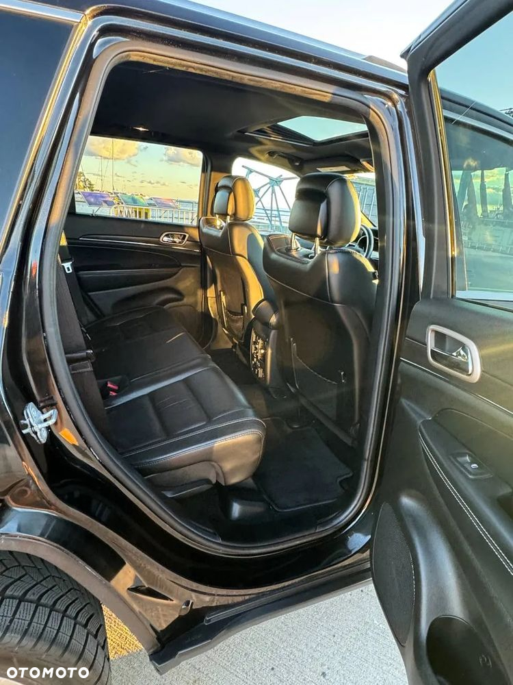 Jeep Grand Cherokee - 8