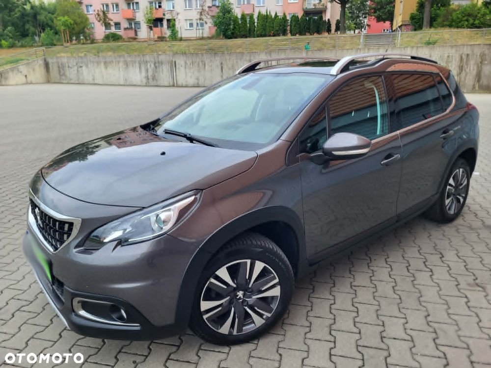 Peugeot 2008 BlueHDi 100 STOP & START Allure - 21