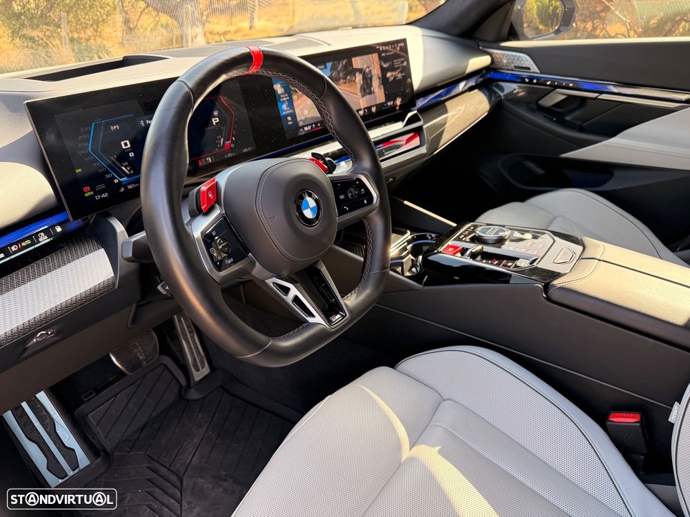 BMW M5 xDrive - 8