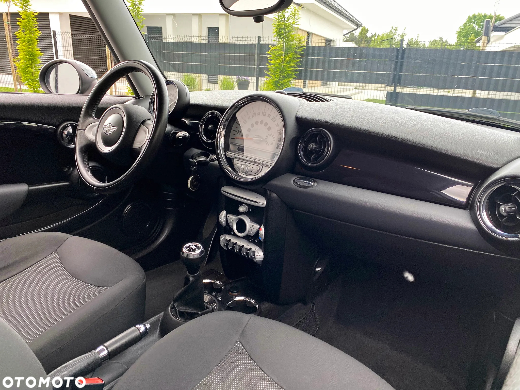 MINI ONE Standard - 2