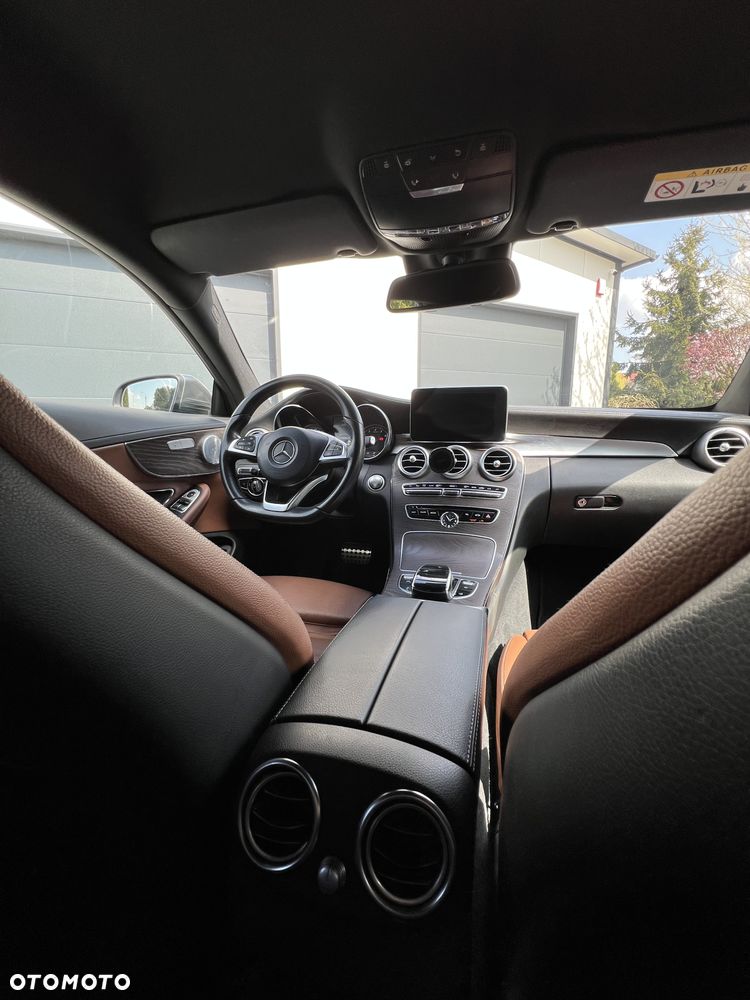 Mercedes-Benz Klasa C 300 7G-TRONIC AMG Line - 24