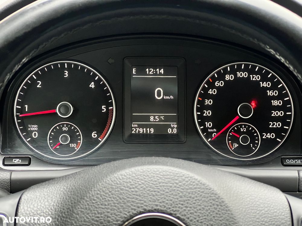 Volkswagen Touran 2.0 TDI Comfortline - 25