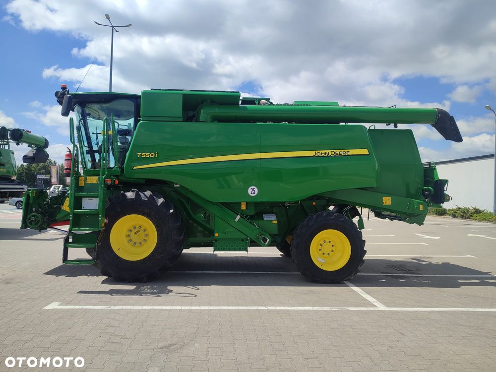 John Deere T550 - 7