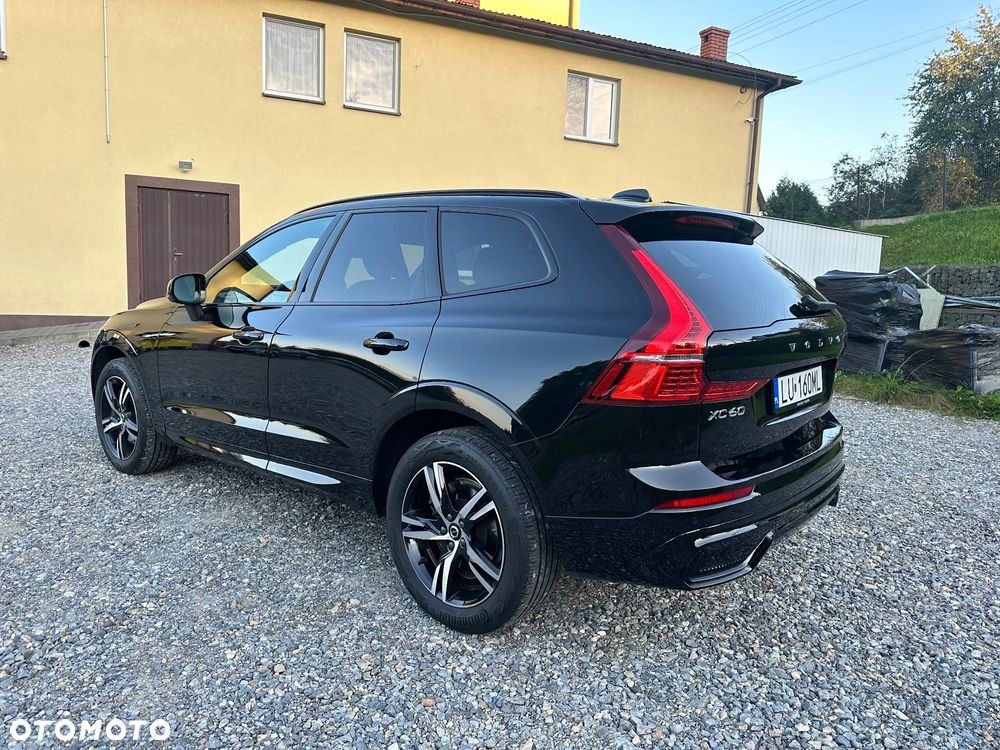 Volvo XC 60 D5 AWD R-Design - 3