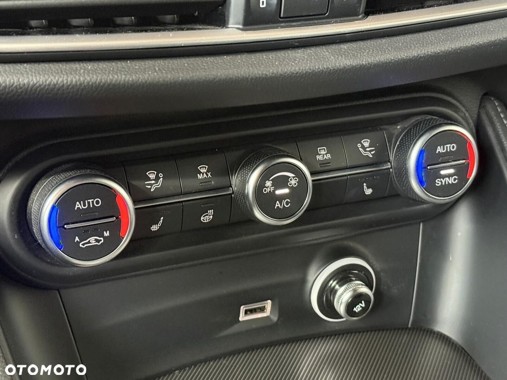 Alfa Romeo Stelvio 2.0 Turbo Veloce TI Q4 - 27