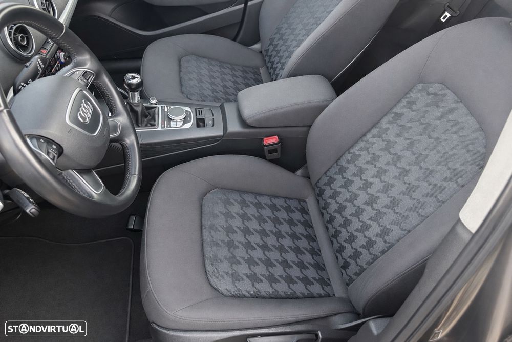 Audi A3 Sportback 1.6 TDI S-line - 6