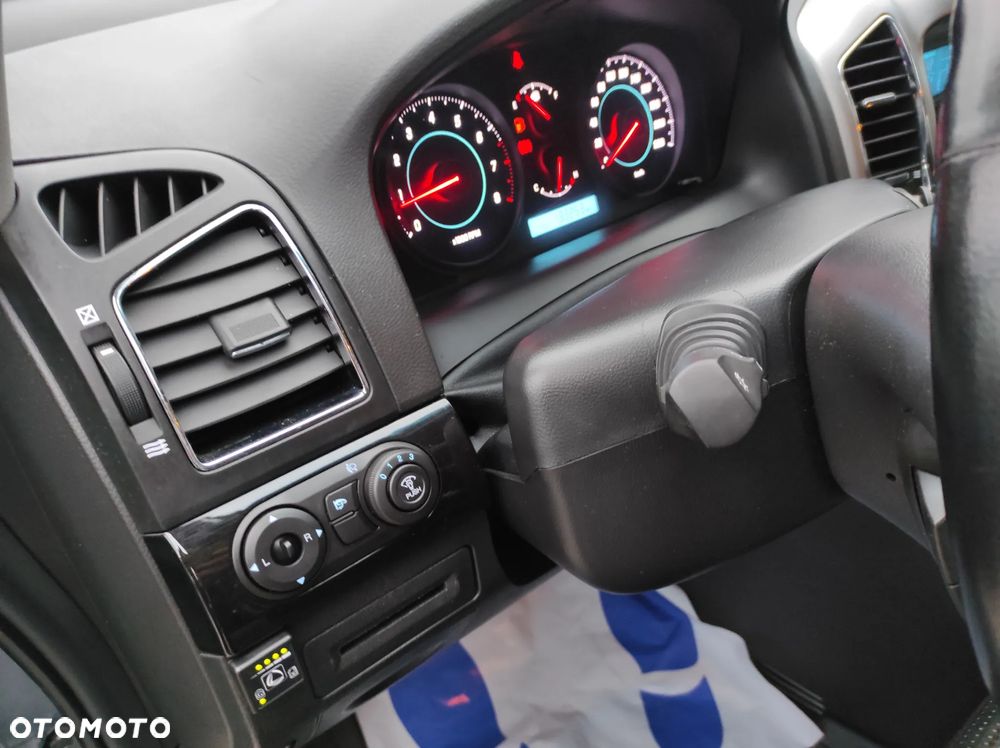 Chevrolet Captiva 2.4 2WD Travel Edition - 18