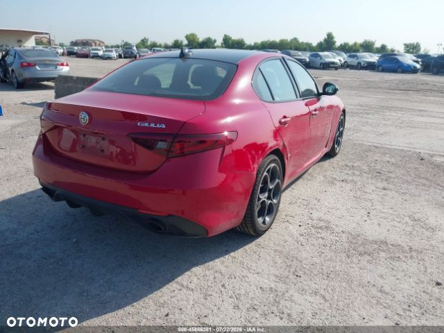Alfa Romeo Giulia 2.0 Turbo 16V AT8-Q4 Veloce Ti - 5