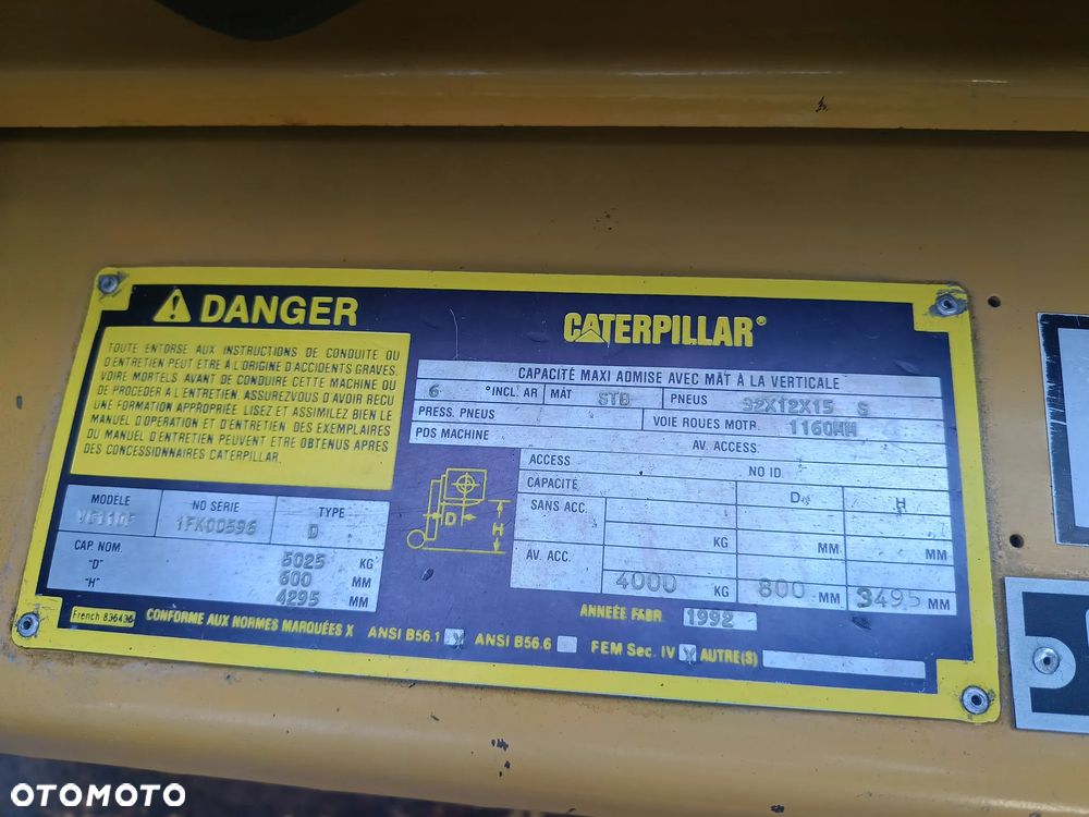 Caterpillar VG220F - 4
