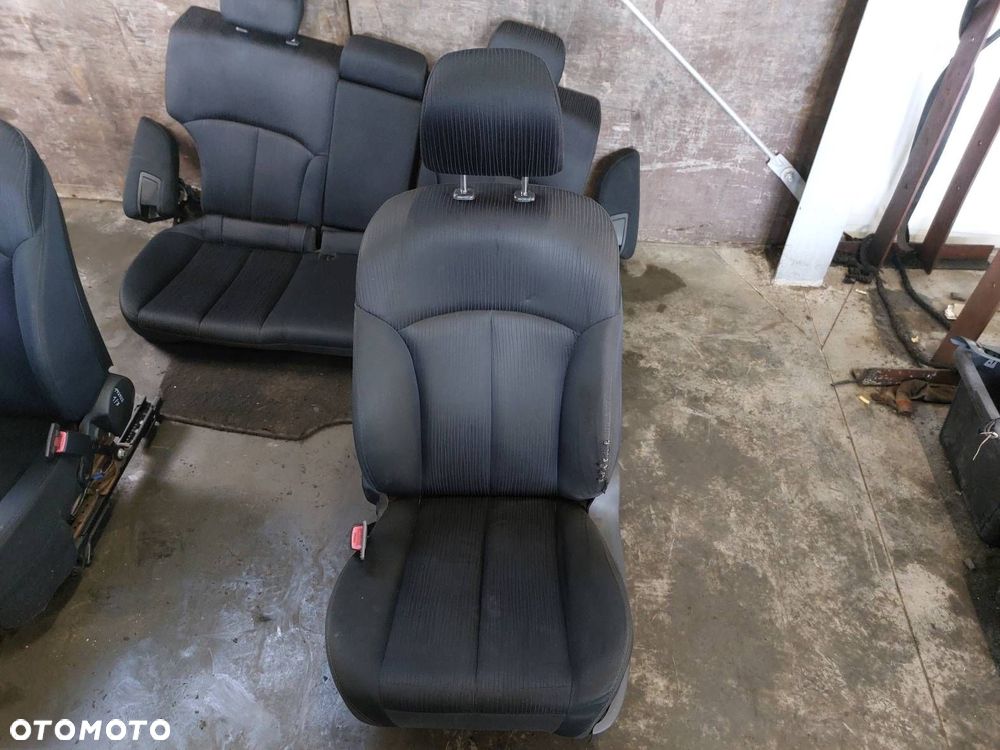 FOTELE LEWY PRAWY KANAPA TYŁ  SUBARU LEGACY V - 25