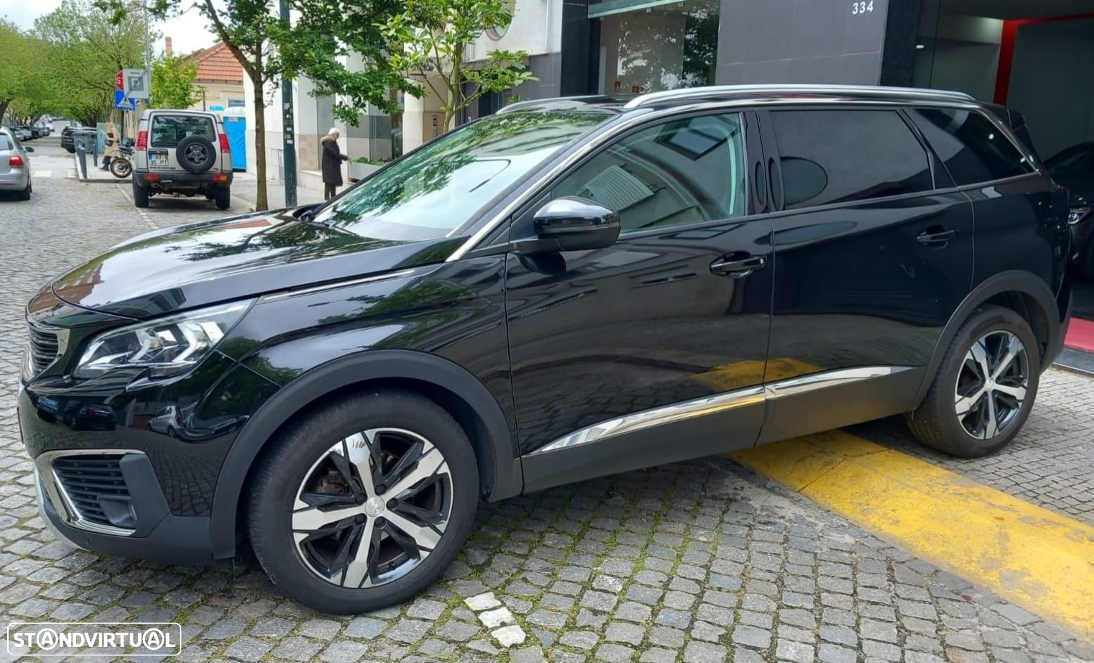 Peugeot 5008 1.5 BlueHDi Allure EAT8 - 4
