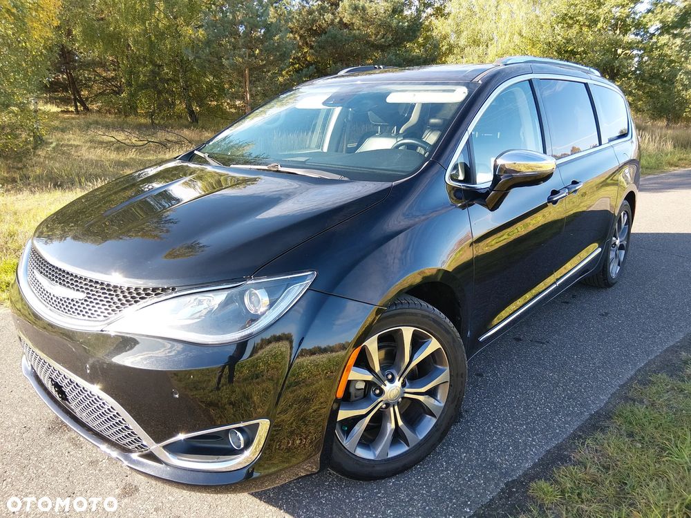 Chrysler Pacifica - 20