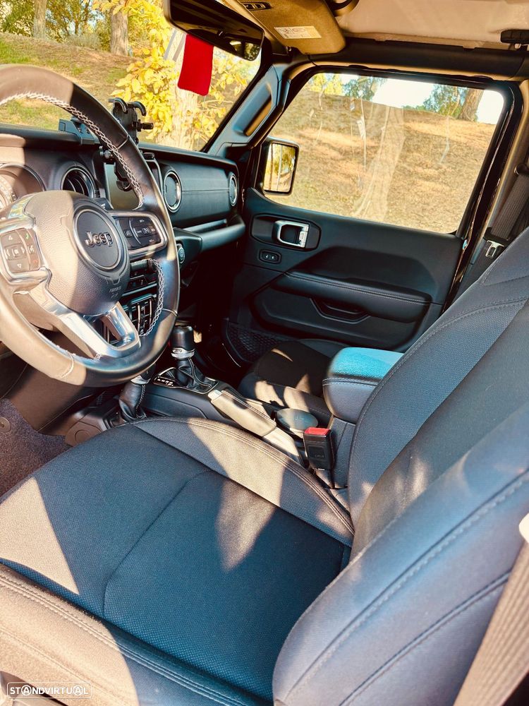 Jeep Wrangler - 7
