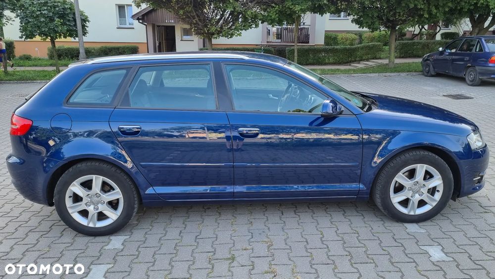 Audi A3 Sportback 1.4 TFSI Ambiente - 5