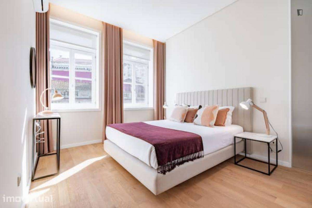 Apartamento com 1 quartos - localizado em Santo Ildefonso Porto - Grande imagem: 3/18