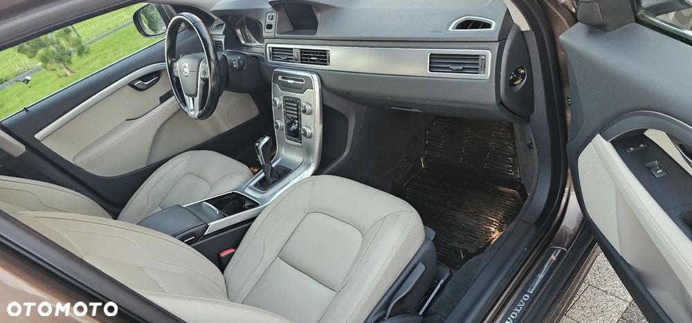 Volvo V70 D4 Summum - 7