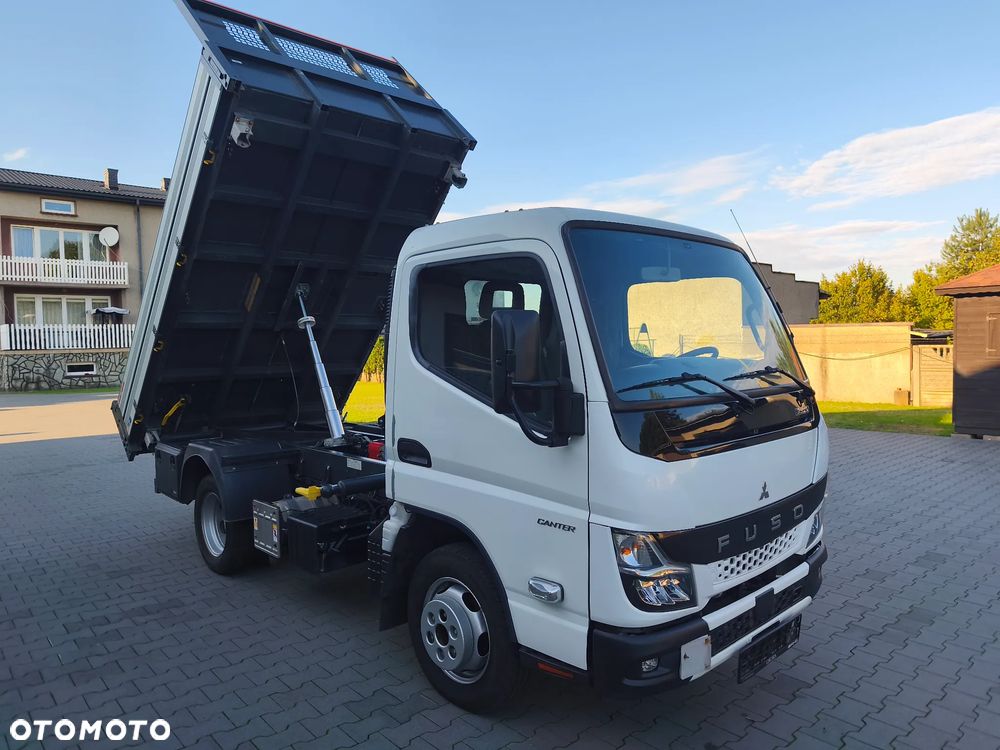 Mitsubishi Fuso Canter - 21