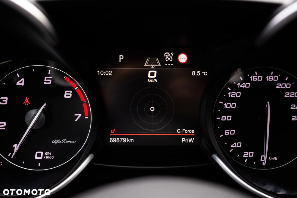 Alfa Romeo Giulia 2.0 Turbo Super - 36