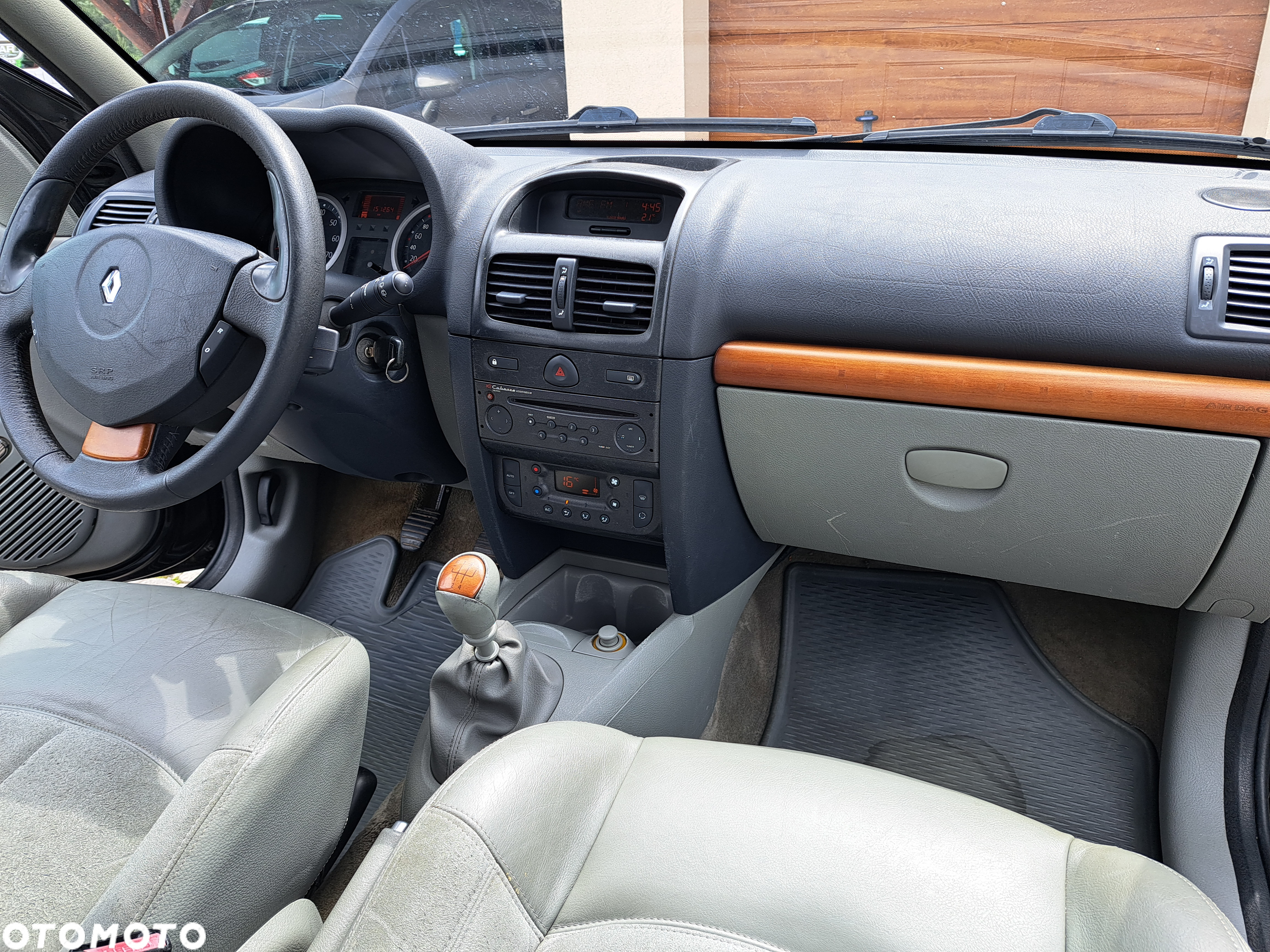 Renault Clio 1.6 16V Initiale - 31