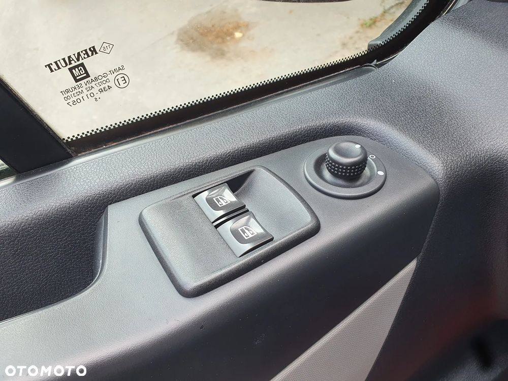 Renault TRAFIC - 18