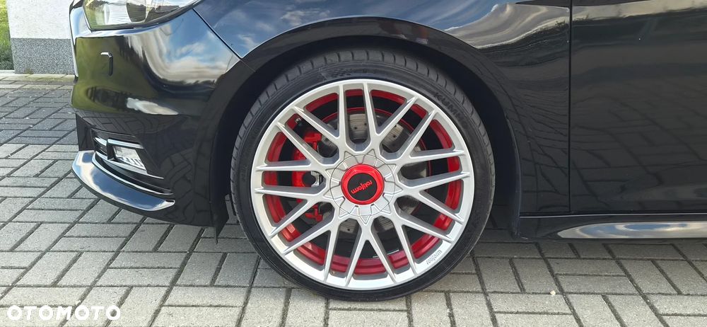 Ford Focus 2.0 EcoBoost ST-2 - 24